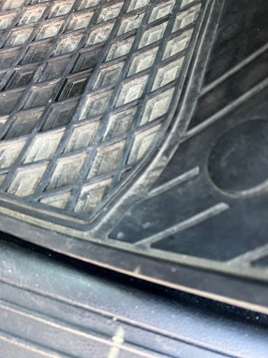 Car Wash «Paradise Full Service Car Wash & Detail Center», reviews and photos, 1355 Town Centre Dr, Eagan, MN 55123, USA