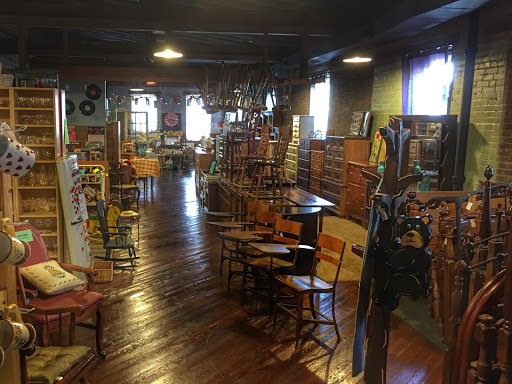 Used Furniture Store «Hometown Refurnishing», reviews and photos, 24 E Main St, Ephrata, PA 17522, USA