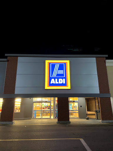 ALDI, 203 N Springboro Pike, Dayton, OH 45449, USA, 