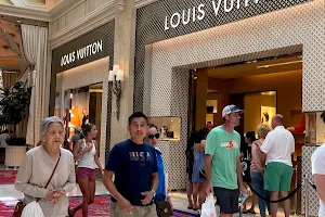 Louis Vuitton Las Vegas CityCenter image