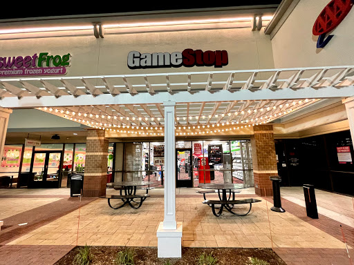Video Game Store «GameStop», reviews and photos, 1500 Pleasant Valley Rd F, Manchester, CT 06042, USA
