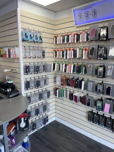 Reviews of Wrexham Apple Repairs in Wrexham - Cell phone store