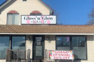 Gloss ‘N’ Glow Nails image