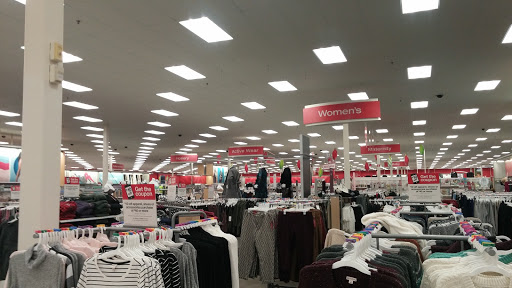 Department Store «Target», reviews and photos, 13301 Gateway Center Dr, Gainesville, VA 20155, USA