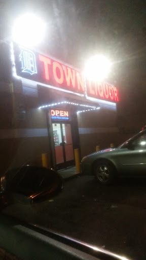 Liquor Store «D Town Liquor Shop», reviews and photos, 2597 Puritan Ave, Detroit, MI 48238, USA