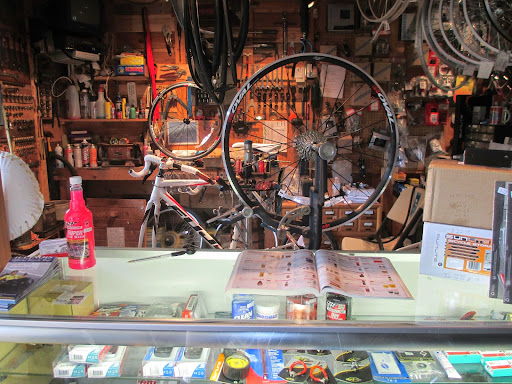 Bicycle Store «Wonder Lake Bicycle», reviews and photos, 4308 East Dr, Wonder Lake, IL 60097, USA