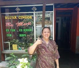 Warung Rujak Cingur Bu Muji photo