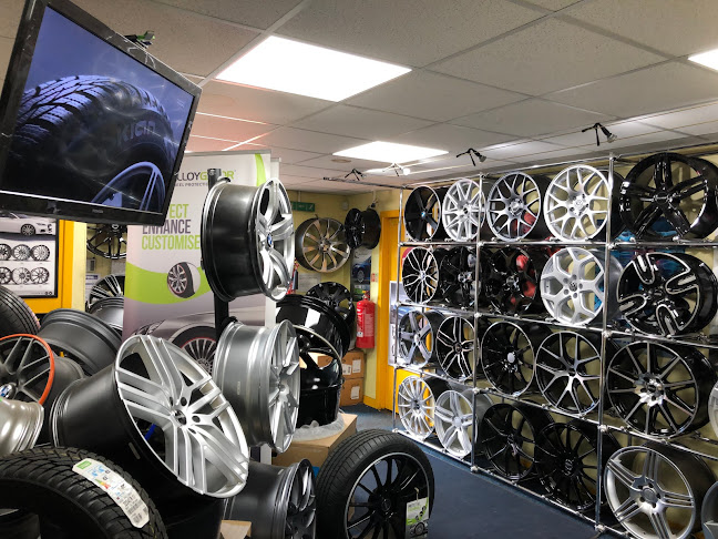 Wheels & Tyres Direct (Scotland/Glasgow) Ltd - Tire shop