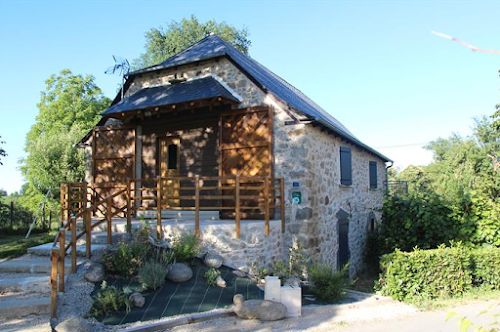 Gîte de l'Azur: location de vacances gîte rural à la campagne calme AVEYRON OCCITANIE à Lanuéjouls