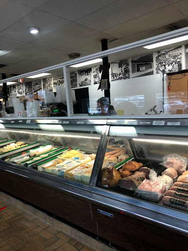 Butcher Shop «Redlinski Meats», reviews and photos, 1585 Walden Ave, Cheektowaga, NY 14225, USA