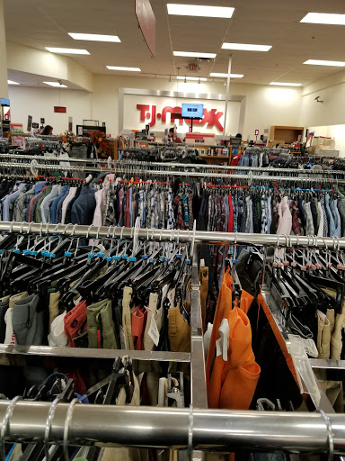 Shopping Mall «Dedham Mall», reviews and photos, 300 Providence Hwy, Dedham, MA 02026, USA