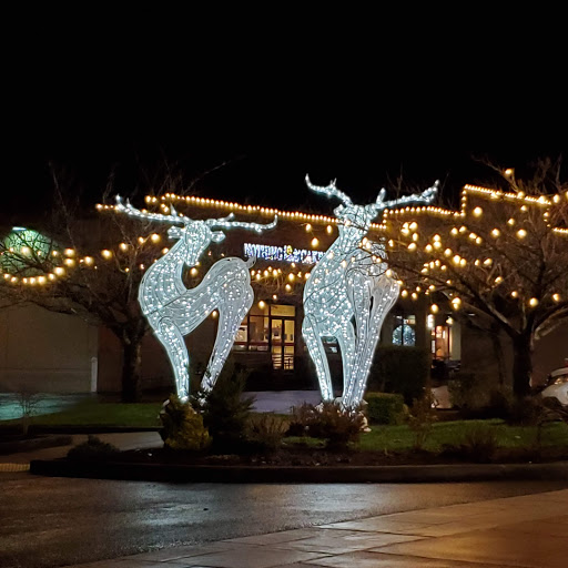 Shopping Mall «Issaquah Commons», reviews and photos, 755 NW Gilman Blvd, Issaquah, WA 98027, USA