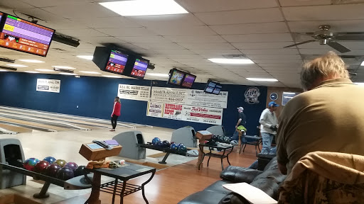 Bar & Grill «Sonny Lanes Bowling Bar and Grille», reviews and photos, 696 OH-534, Geneva, OH 44041, USA