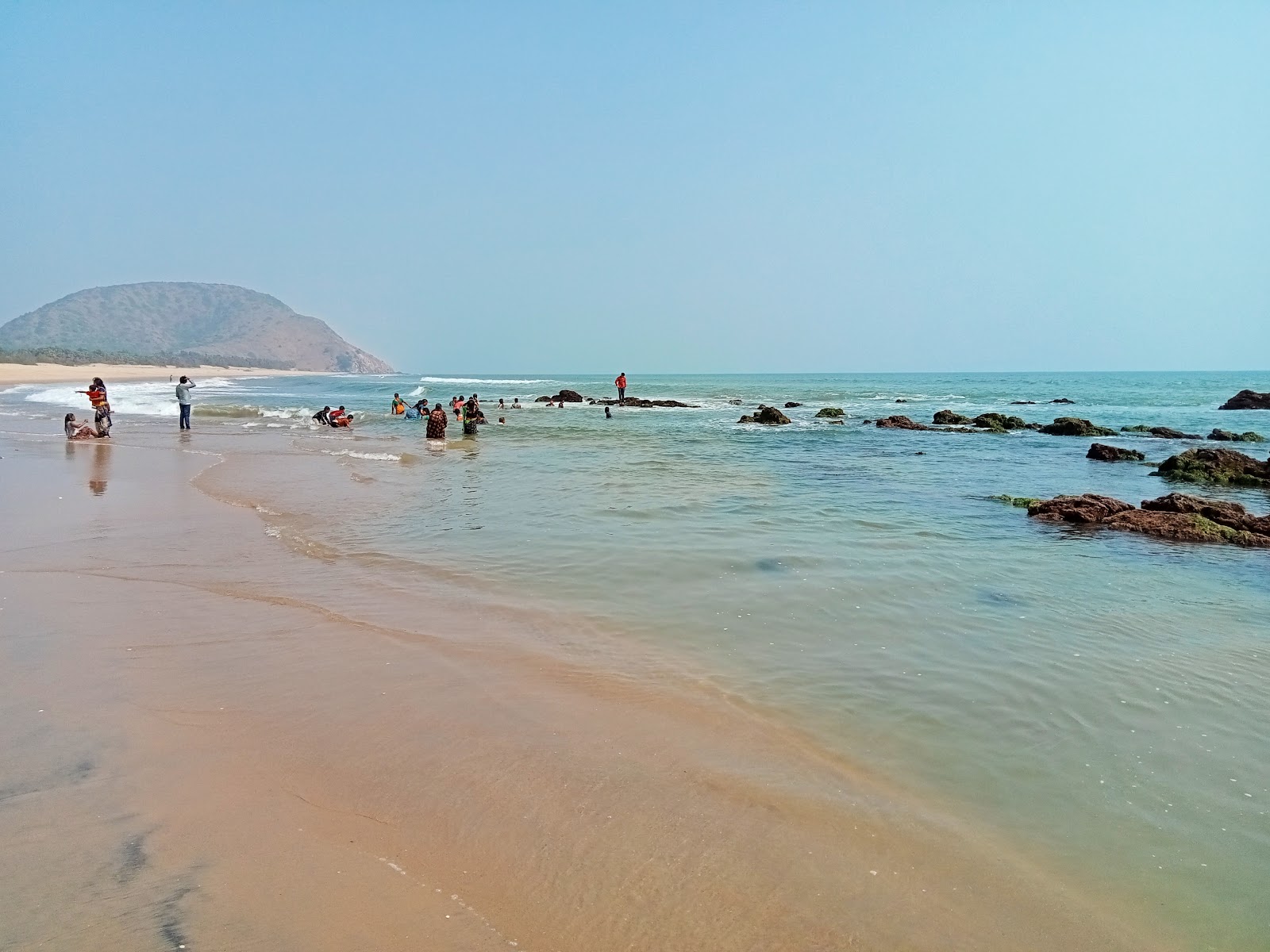 Foto de Rambilli Beach com areia brilhante superfície
