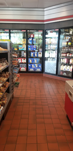 Gas Station «QuikTrip», reviews and photos, 290 E 4th St, Eureka, MO 63025, USA