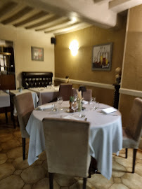 Atmosphère du Restaurant Le Chateaubriant à Autun - n°17