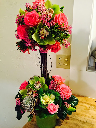 Florist «Petal and Crumb», reviews and photos, 86 Prospect St, Upton, MA 01568, USA