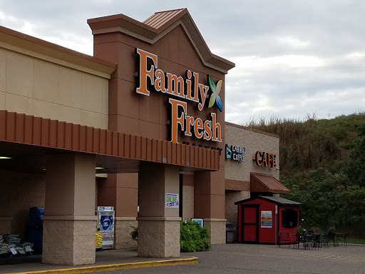 Grocery Store «Family Fresh Market», reviews and photos, 2351 Coulee Rd, Hudson, WI 54016, USA