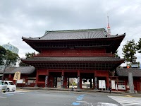 ペルリ提督の像