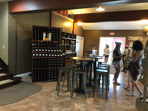 Winery «Cracked Barrel Winery», reviews and photos, 570 Coulee Trail, Hudson, WI 54016, USA