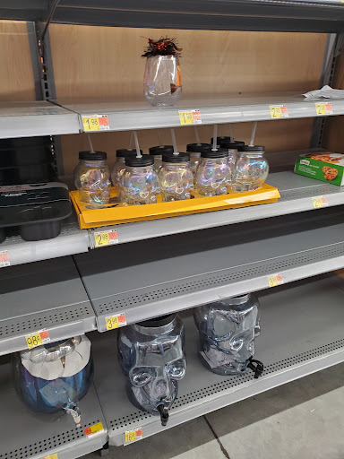 Discount Store «Walmart», reviews and photos, 8538 Interstate 35 Access Rd, San Antonio, TX 78211, USA