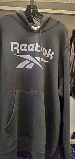 Shoe Store «Reebok Outlet», reviews and photos, 651 Kapkowski Rd #1048, Elizabeth, NJ 07201, USA