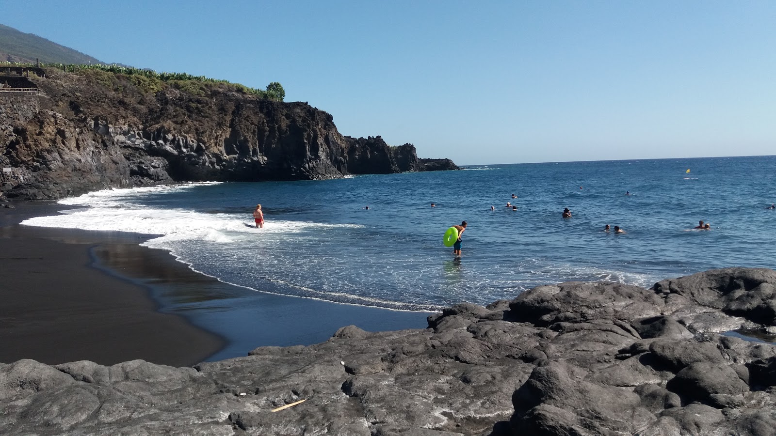 Playa de Charco Verde'in fotoğrafı çok temiz temizlik seviyesi ile