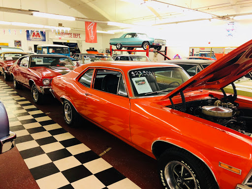 Used Car Dealer «North Shore Classics (Classic Car Dealership)», reviews and photos, 149 N Seymour Ave, Mundelein, IL 60060, USA