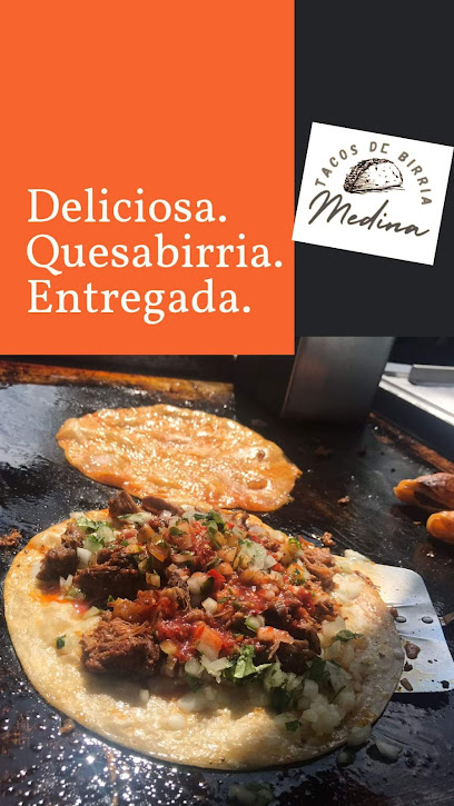 Tacos de birria Medina