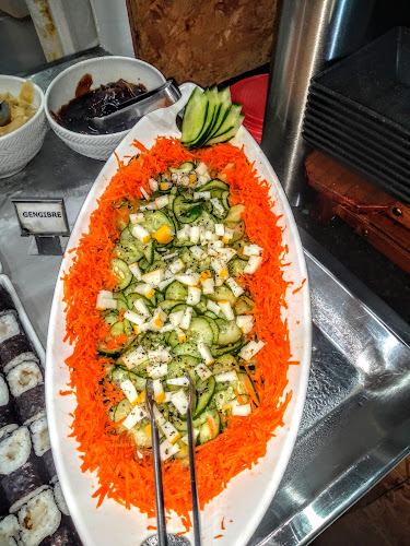 Comentários e avaliações sobre On Sushi bar