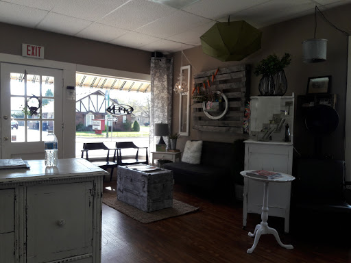 Hair Salon «National Ave Hair Salon», reviews and photos, 1375 S National Ave, Springfield, MO 65804, USA