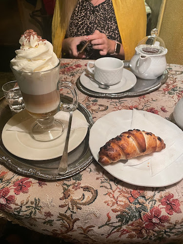 Értékelések erről a helyről: Prága kávéház és teázó, Budapest - Kávézó