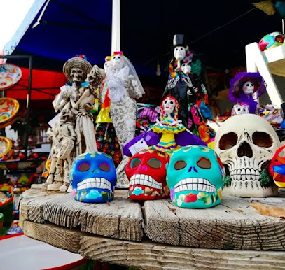 El Tianguis, Feria Artesanía y Comida Mexicana