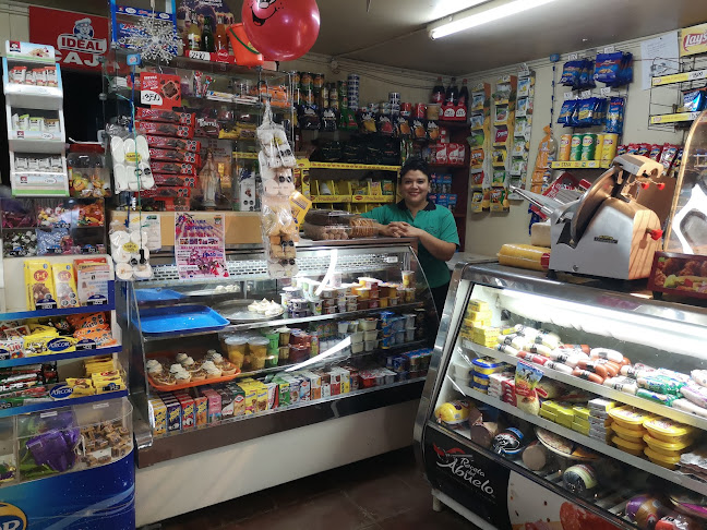 Opiniones de Minimarket Entre Molinet y Zamora en Puchuncaví - Tienda de ultramarinos