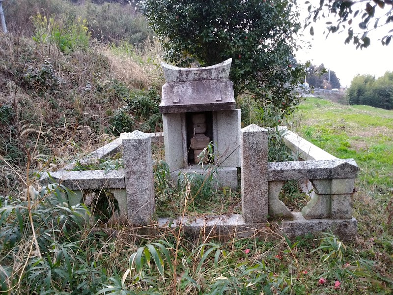毛利時親郷墓