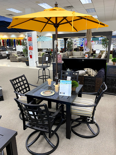 Furniture Store «The Great Escape», reviews and photos, 4831 Whipple Ave NW, Canton, OH 44718, USA