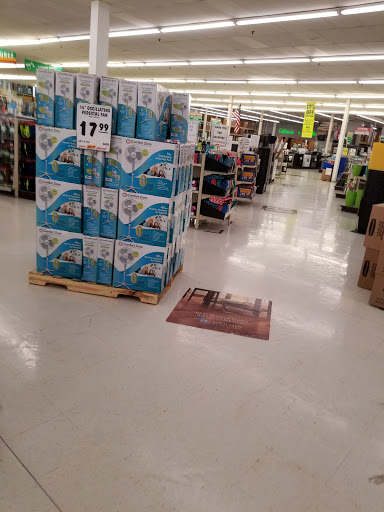 Home Improvement Store «Menards», reviews and photos, 2280 Maplewood Dr E, Maplewood, MN 55109, USA