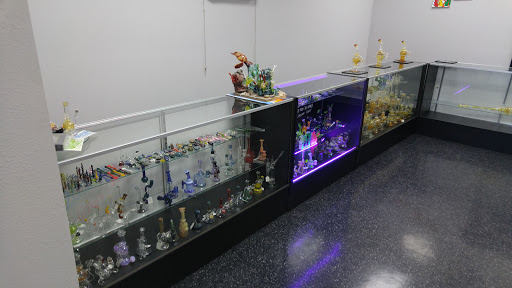 Tobacco Shop «Lifestyle Smoke Shop», reviews and photos, 712 S US Hwy 17 92, Longwood, FL 32750, USA