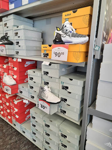 Shoe Store «Shoe Carnival», reviews and photos, 511 S Plano Rd, Richardson, TX 75081, USA