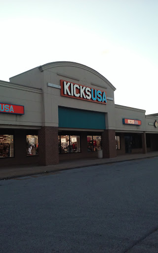 Shopping Mall «Penrose Plaza Shopping Center», reviews and photos, 2900 Island Ave, Philadelphia, PA 19153, USA