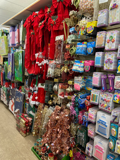 Variety Store «Dollar Store», reviews and photos, 384 Gratiot Ave, Charter Twp of Clinton, MI 48036, USA