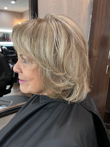 Beauty Salon «Lake Tapps Salon», reviews and photos, 17008 Forest Canyon Rd E, Lake Tapps, WA 98391, USA