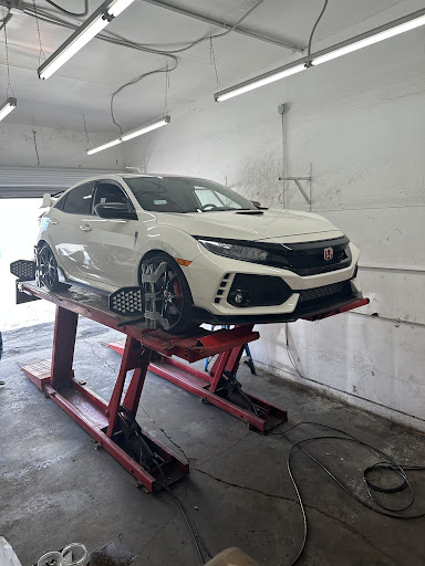 Georges Alignment & Brake Service image