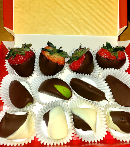 Gift Shop «Edible Arrangements - 557», reviews and photos, 2833 W Ridge Rd, Greece, NY 14626, USA