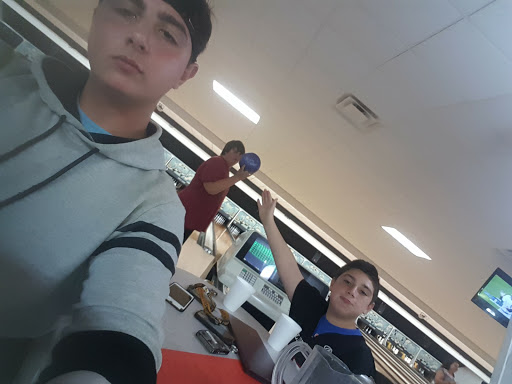 Bowling Alley «Holly Lanes», reviews and photos, 2430 Grange Hall Rd, Fenton, MI 48430, USA