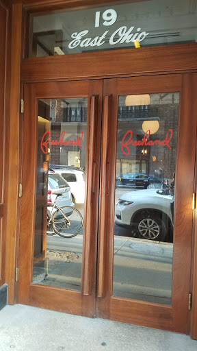 Shopping Mall «The Shops at North Bridge», reviews and photos, 520 N Michigan Ave, Chicago, IL 60611, USA