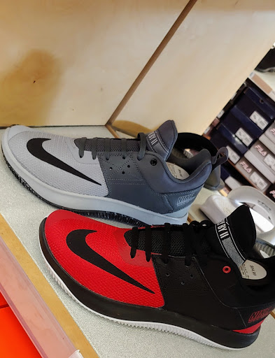 Shoe Store «WSS», reviews and photos, 460 San Fernando Mission Blvd, San Fernando, CA 91340, USA