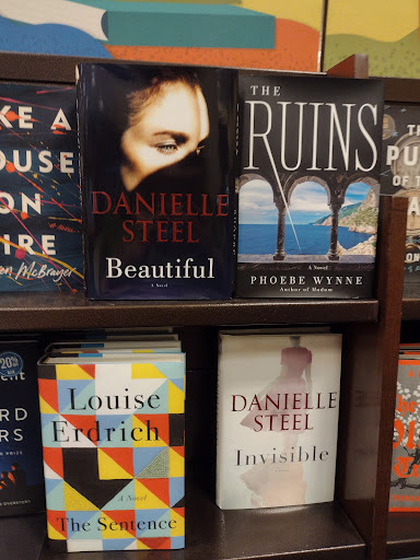 Book Store «Barnes & Noble», reviews and photos, 1001 Barnes Crossing Rd #104, Tupelo, MS 38804, USA