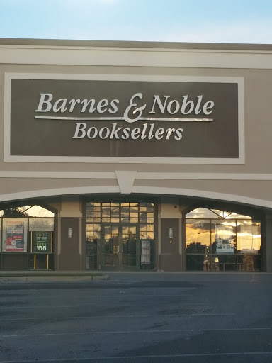 Book Store «Barnes & Noble Booksellers Pensacola», reviews and photos, 1200 Airport Blvd, Pensacola, FL 32504, USA
