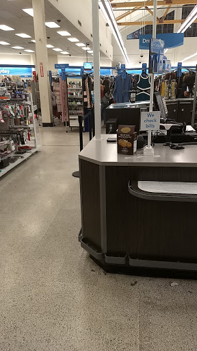 Clothing Store «Ross Dress for Less», reviews and photos, 5733 Christie Ave, Emeryville, CA 94608, USA